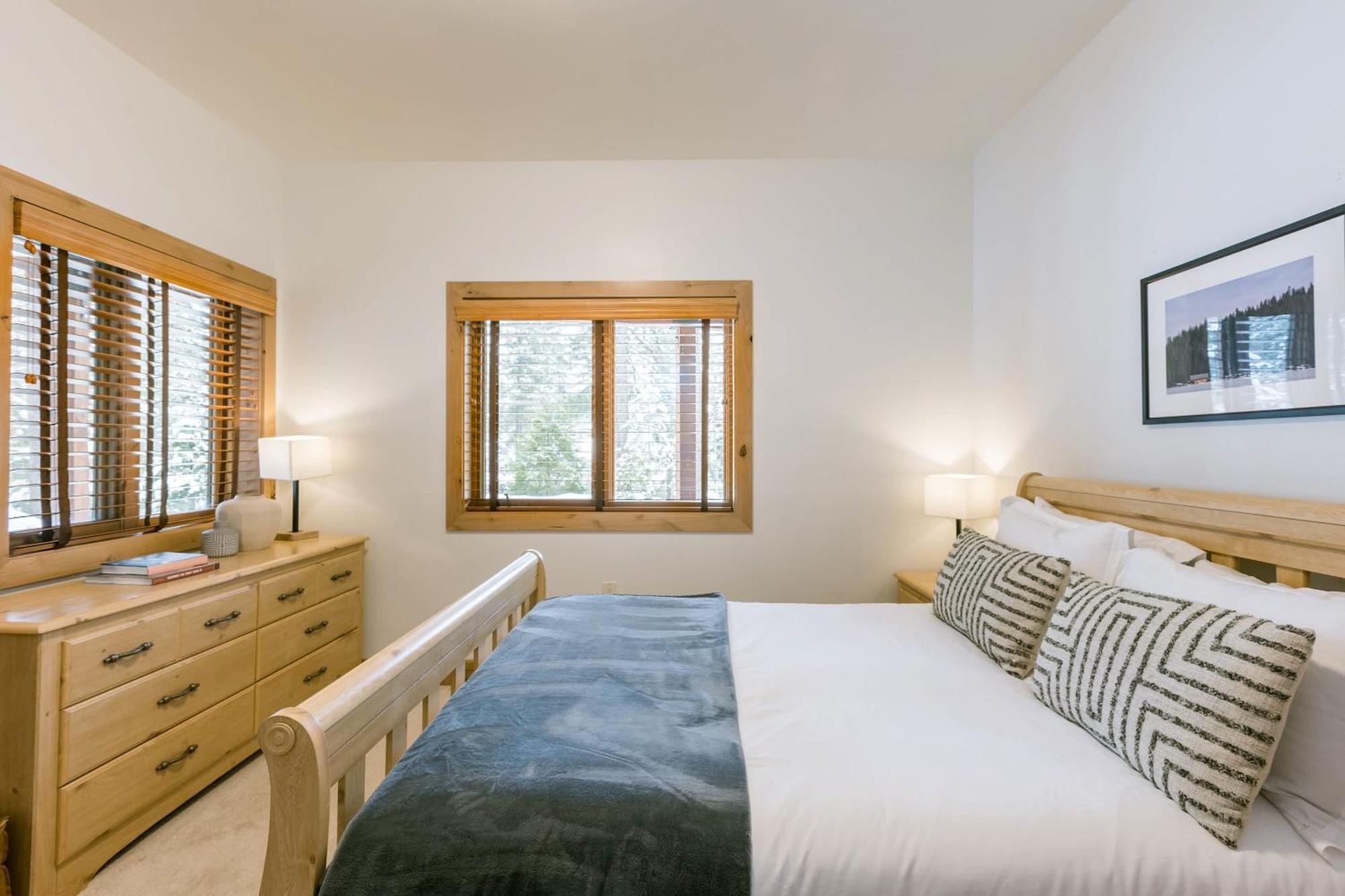 Coyote Moon By Avantstay Cabin Wsauna Mins From Dt Truckee Northstar ภายนอก รูปภาพ