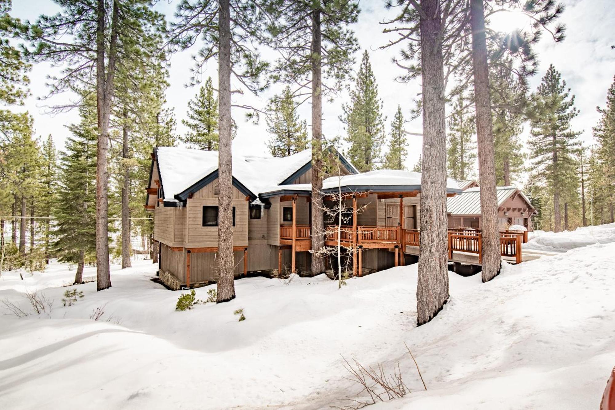 Coyote Moon By Avantstay Cabin Wsauna Mins From Dt Truckee Northstar ภายนอก รูปภาพ