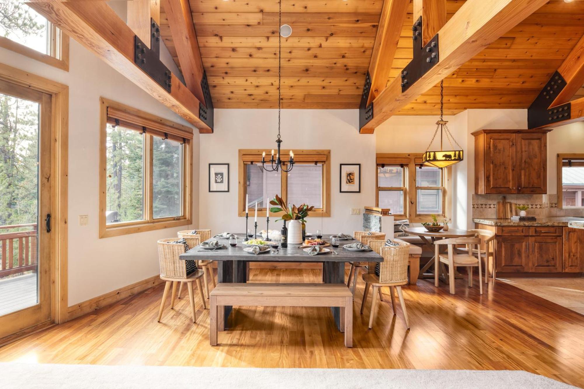 Coyote Moon By Avantstay Cabin Wsauna Mins From Dt Truckee Northstar ภายนอก รูปภาพ
